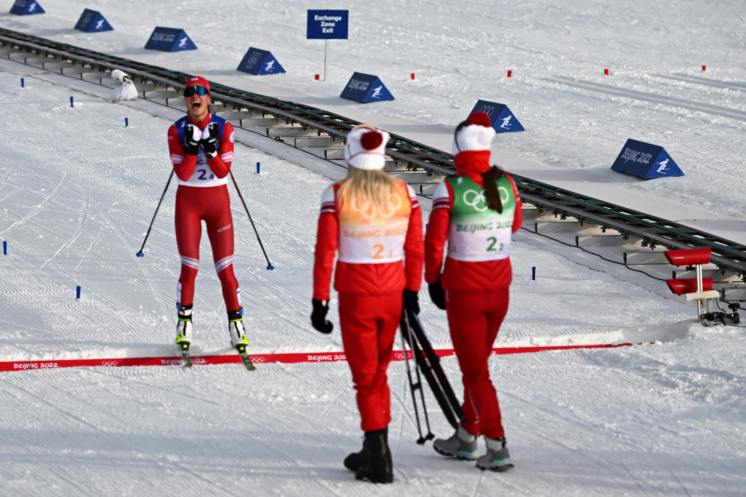 Лыжи женские гонки. Степанова лыжные гонки.