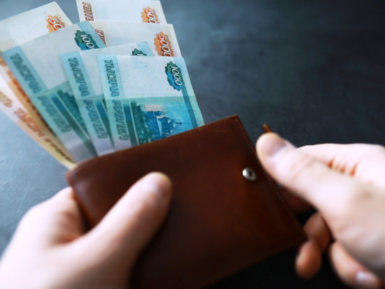 Новгородская пенсионерка осталась без 140 тысяч рублей, надеясь вернуть деньги за лекарства