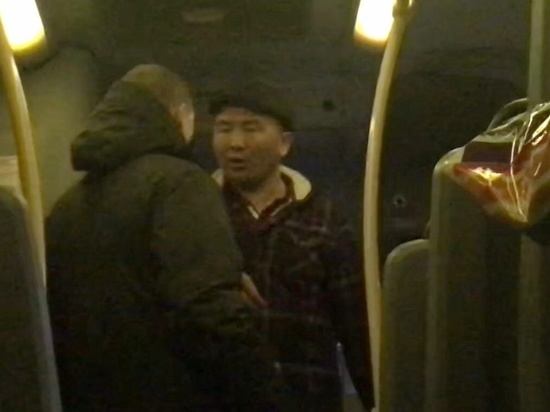 В Ярославле водитель выкинул пассажира из автобуса за невежливость