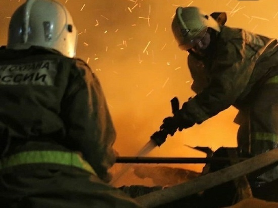 В Смоленске на Нормандии горели гаражи