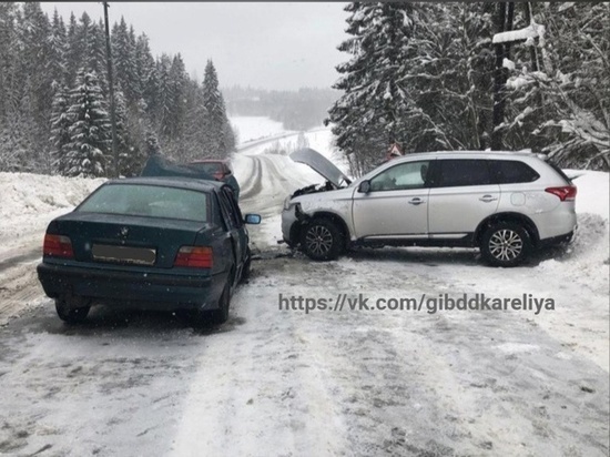 В Карелии пенсионерка на Mitsubishi въехала в BMW