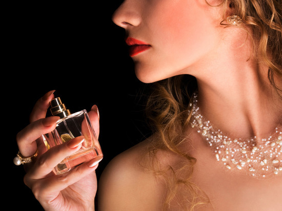 Экстрасенс рассказала, как с помощью парфюма приманить любовь