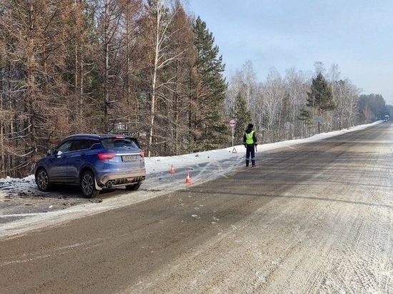 Движение по трассе Красноярск-Дивногорск перекрыто из-за столкновения двух легковушек