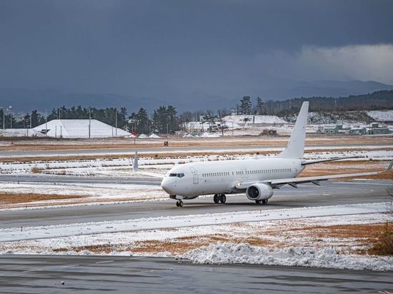 В Мурманск вернутся рейсы, отправленные на запасные аэродромы из-за непогоды