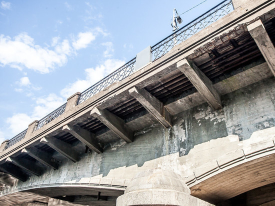 Троицкий мост в Пскове закроют 1 марта
