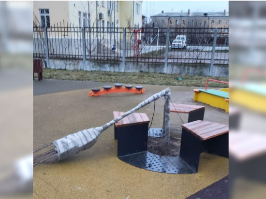 Мэр Астрахани сообщила о факте вандализма в городском парке
