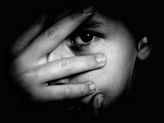 В Новосибирске отчима заподозрили в истязании 13-летнего мальчика