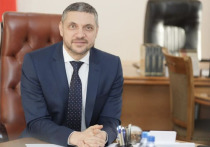 Губернатор Забайкальского края Александр Осипов, который второй раз заболел коронавирусом, находится в удовлетворительном состоянии и лечится дома