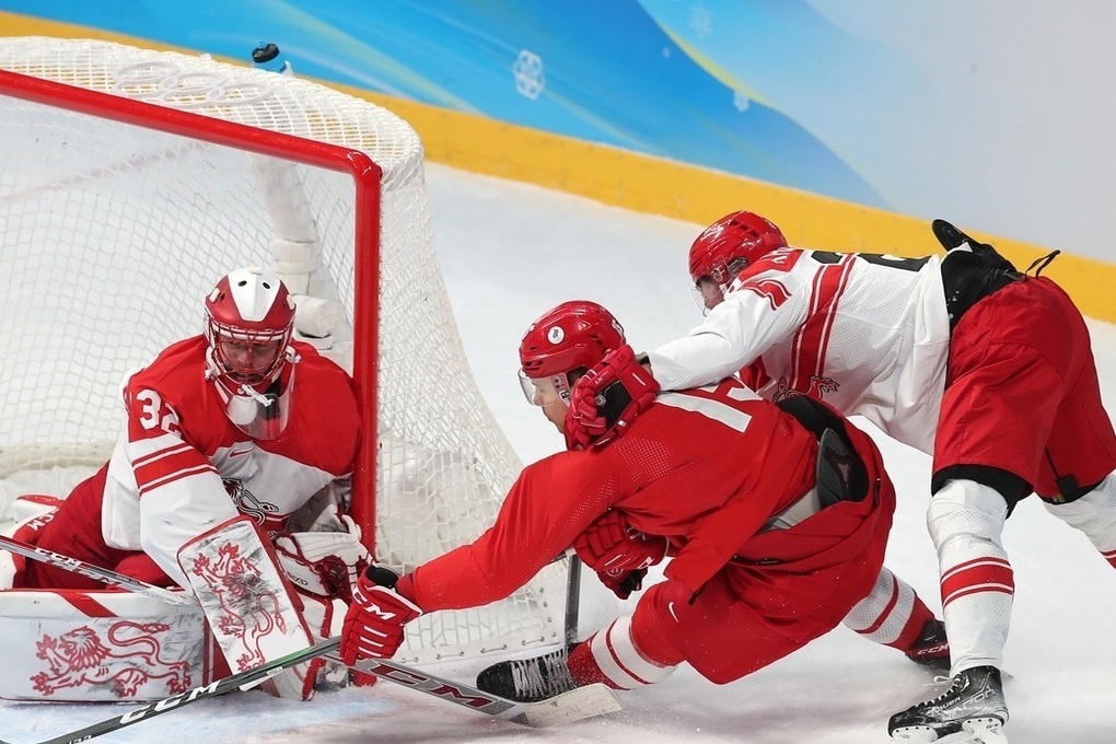Сборная России обыграла Данию и вышла в полуфинал хоккейного турнира Олимпиады
