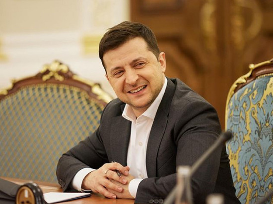 Зеленский поздравил украинцев с Днем единения