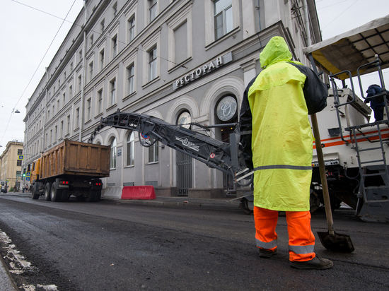 Почти 50 петербургских улиц отремонтируют по федеральному проекту в 2022 году