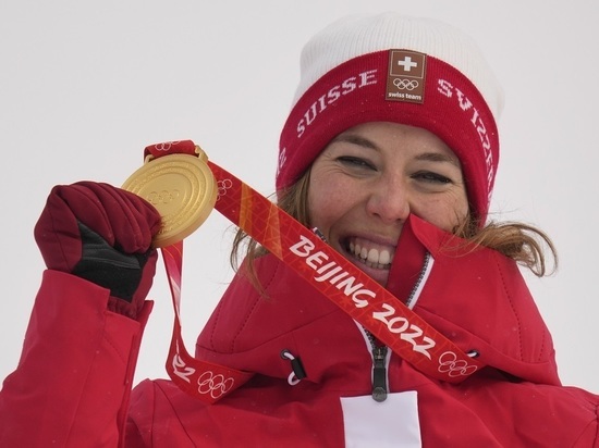 Горнолыжница из Швейцарии стала двукратной олимпийской чемпионкой в суперкомбинации