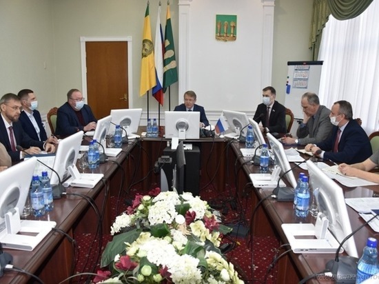 Предпринимателей задействуют в расчистке крыш на улице Московской