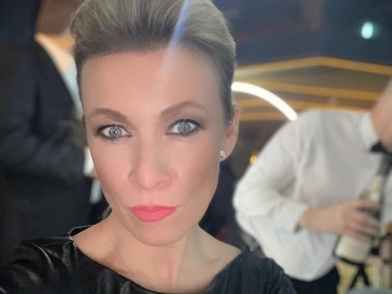 Захарова: украинский посол завел хэштег «Россия должна быть уничтожена»