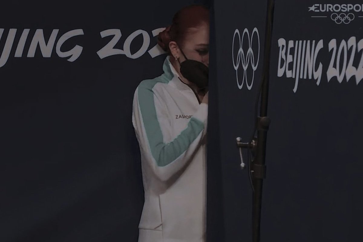 «Русская Ракета» не хотела идти на цветочную церемонию