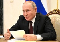 Президент Владимир Путин поддержал идею называть именами реабилитированных советских военачальников улицы и скверы, увековечивать их память по возможности «топонимически»