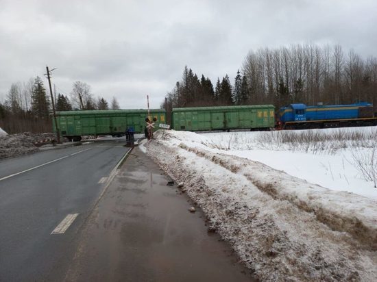 Движение на трассе А-114 под Тихвином восстановлено