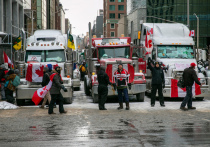 Канадское руководство продолжает наращивать давление на дальнобойщиков, чей протест против антиковидных ограничений в Оттаве и окрестностях продолжается уже три недели