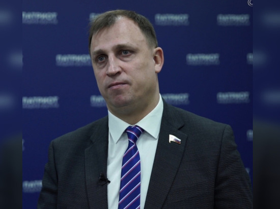«Надо выбивать эти гнилые зубы»: Вострецов поддержал идею освобождения Украины от американской пропаганды