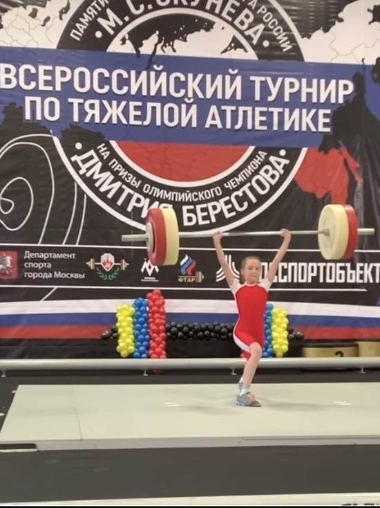 Костромские рекорды: чемпионкой турнира по тяжелой атлетике стала 10-летняя девочка