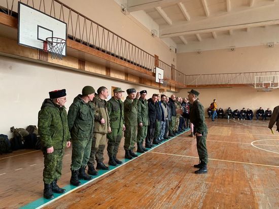 Как проходит всеобщий призыв в Луганске