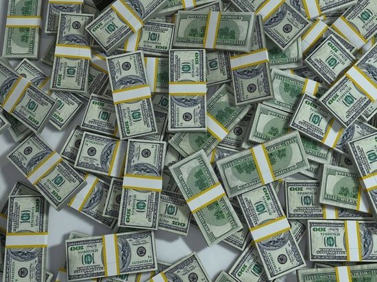 Аналитик назвал валюту, которая обойдет доллар в 2022 году