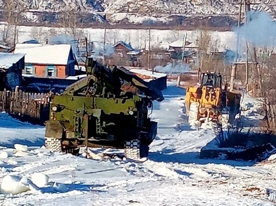 МЧС: Наледь покрыла более 8,5 км дорог в Забайкалье