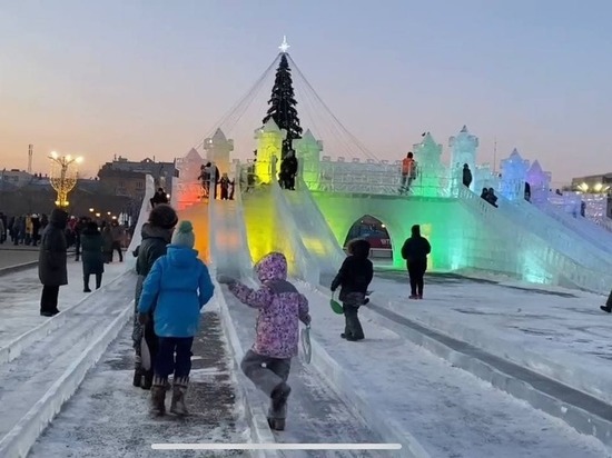 Пункты проката коньков закрылись на площади Ленина в Чите