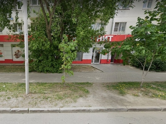 Молодые люди обворовывают сетевые магазины Екатеринбурга