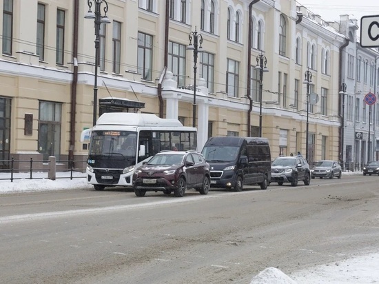 Томичка упала в салоне маршрутного автобуса