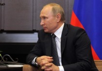 Спикер Кремля Дмитрий Песков заявил, что ночью по инициативе Елисейского дворца состоялся второй разговор Путина и Макрона