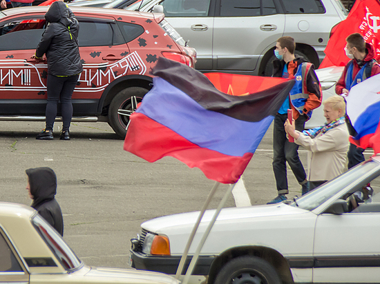 Республики Донбасса обратились к Президенту РФ с просьбой о признании