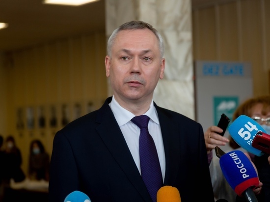 Новосибирский губернатор Травников не поддерживает всеобщую вакцинацию школьников и студентов