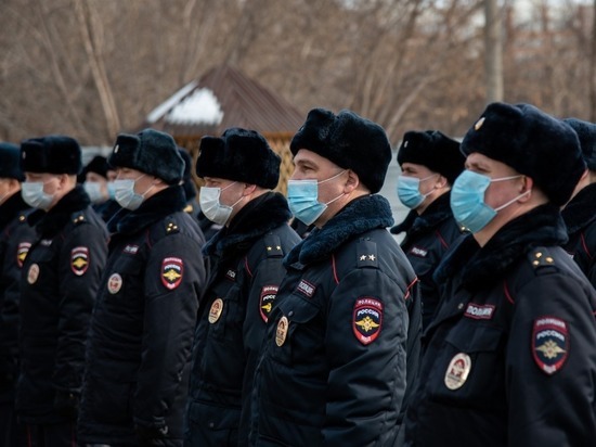 Полицейские из Красноярска отправились на Северный Кавказ в служебную командировку