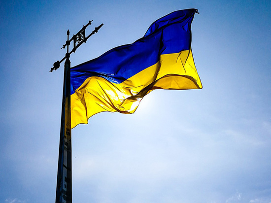 Оппозиционные киевские политики называют чрезвычайное положение  «временем для уничтожения неугодных»