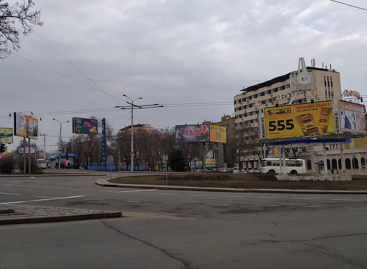Два взгляда на мобилизацию в ДНР и ЛНР: "Многие боятся выходить на улицу"