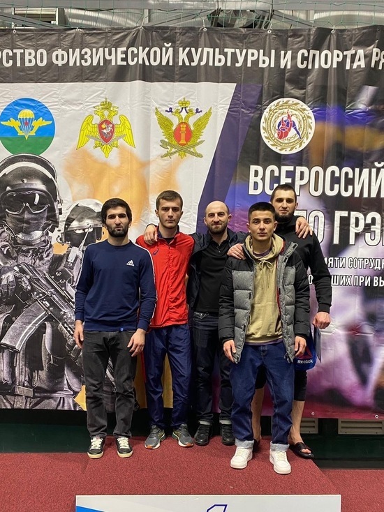 Всероссийский турнир по грэпплингу принес ивановцам 13 медалей