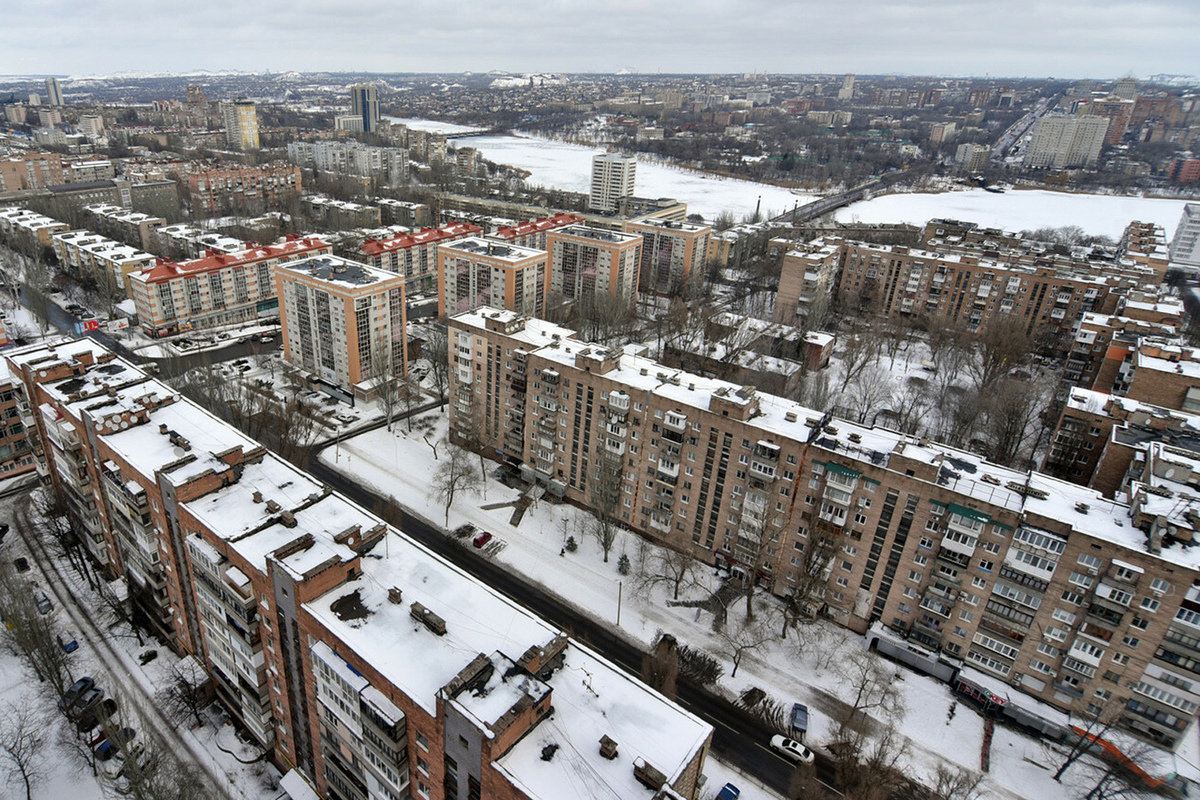 Донецк население. Донецк 2016. Город в середине России. Город Донецк население 2010 год.