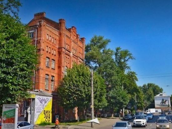 В центре Воронежа выставили на продажу бывшую гостиницу за 120 миллионов рублей