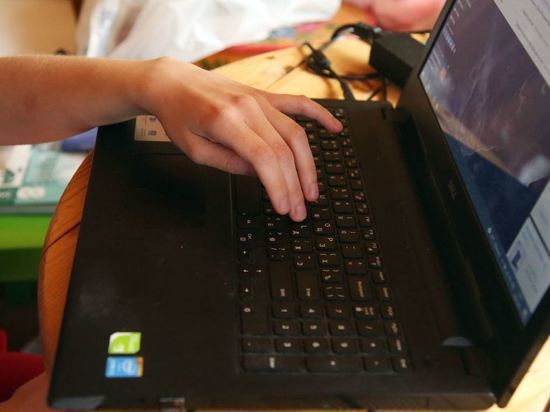 Роскомнадзор призвал россиян переходить на отечественные соцсети