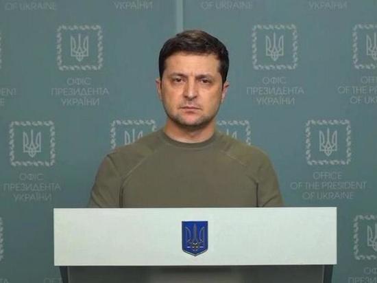 Зеленский отметил, что не боится обсуждать с Россией вопрос о нейтральном статусе Украины.