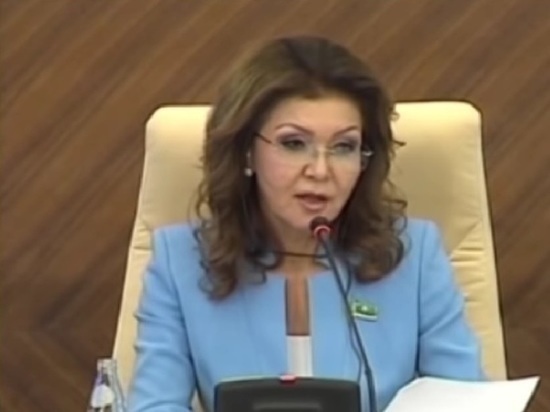 Дарига Назарбаева слагает полномочия депутата парламента