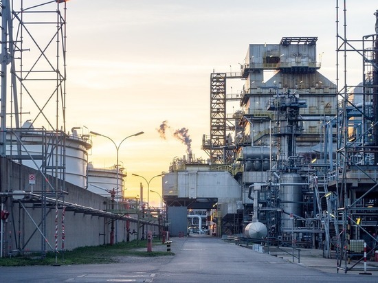 Санкции Евросоюза будут направлены против модернизации нефтепереработки в России