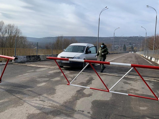 Сотни  наших соотечественников могут оказаться запертыми сейчас в Незалежной, просто поехав туда в гости к родственникам