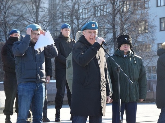 Митинг «Донбасс – сердце русского мира» прошел в Екатеринбурге
