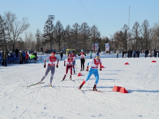 В Омске всероссийский День зимних видов спорта открыли губернатор Омской области и Алексей Ягудин