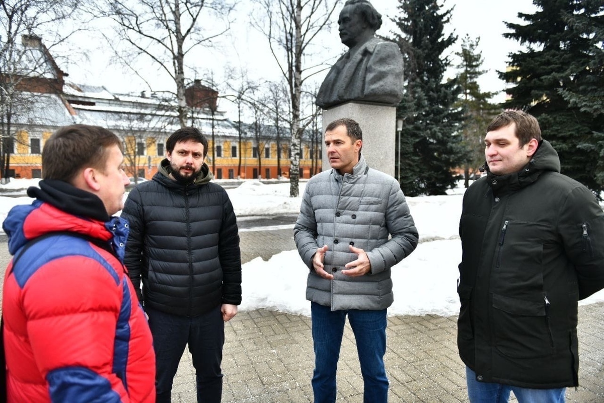 Последние новости ярославль. Семенов Владимир Ярославль. Владимир Антонов Ярославль. Город Волков. Новости города Владимира.