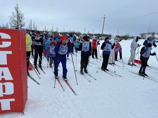 В Салехарде больше 550 человек вышли на массовую лыжную гонку