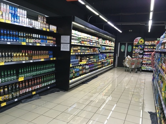 В Саратове супермаркет затопило водой