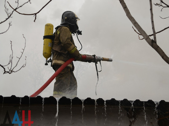 В Горловке после взрыва загорелся газопровод